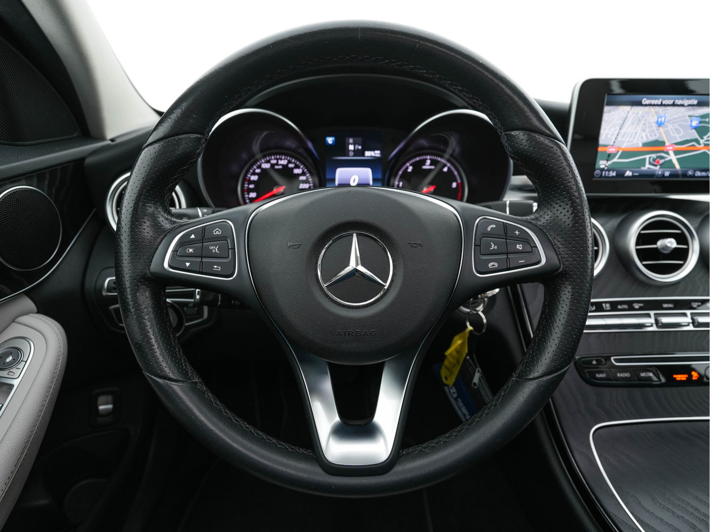 Mercedes-Benz C-Klasse Estate 300 CDI HYBRID Avantgarde Lease Edition Aut. *PANO | LEATHER-MICROFIBRE | FULL-LED | NAVI-FULLMAP | SPORT-SEATS | ECC | SHIFT-PADDLES | PDC | CRUISE | TOWBAR | 17''ALU*