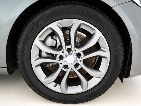 Mercedes-Benz C-Klasse Estate 300 CDI HYBRID Avantgarde Lease Edition Aut. *PANO | LEATHER-MICROFIBRE | FULL-LED | NAVI-FULLMAP | SPORT-SEATS | ECC | SHIFT-PADDLES | PDC | CRUISE | TOWBAR | 17''ALU*