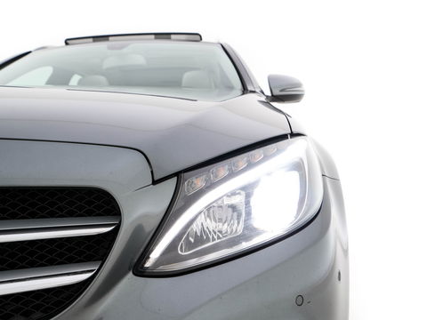 Mercedes-Benz C-Klasse Estate 300 CDI HYBRID Avantgarde Lease Edition Aut. *PANO | LEATHER-MICROFIBRE | FULL-LED | NAVI-FULLMAP | SPORT-SEATS | ECC | SHIFT-PADDLES | PDC | CRUISE | TOWBAR | 17''ALU*