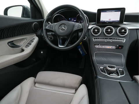 Mercedes-Benz C-Klasse Estate 300 CDI HYBRID Avantgarde Lease Edition Aut. *PANO | LEATHER-MICROFIBRE | FULL-LED | NAVI-FULLMAP | SPORT-SEATS | ECC | SHIFT-PADDLES | PDC | CRUISE | TOWBAR | 17''ALU*