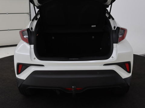 Toyota C-HR 1.8 Hybrid Style | Stoelverwarming | Trekhaak | Adaptive cruise | JBL Sound | Camera | Navigatie | Keyless | Dodehoek detectie