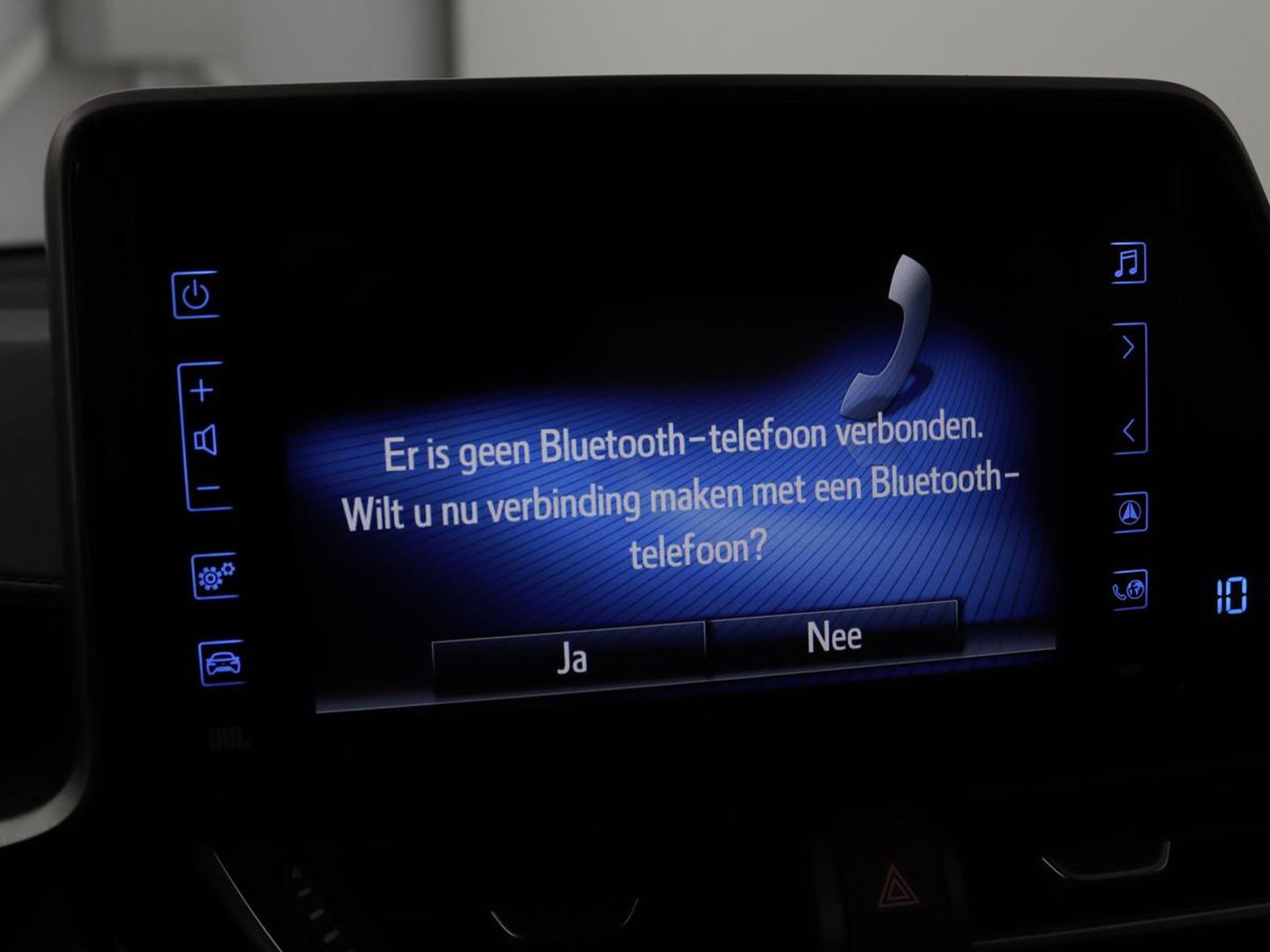 Toyota C-HR 1.8 Hybrid Style | Stoelverwarming | Trekhaak | Adaptive cruise | JBL Sound | Camera | Navigatie | Keyless | Dodehoek detectie