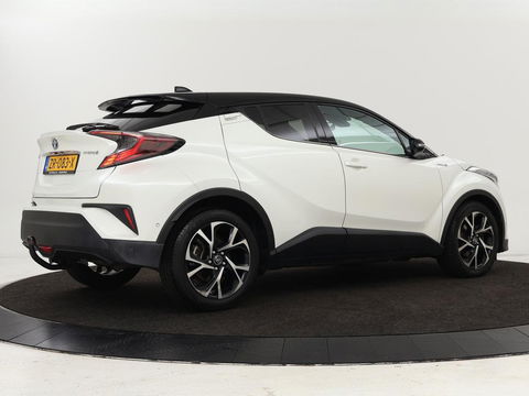 Toyota C-HR 1.8 Hybrid Style | Stoelverwarming | Trekhaak | Adaptive cruise | JBL Sound | Camera | Navigatie | Keyless | Dodehoek detectie