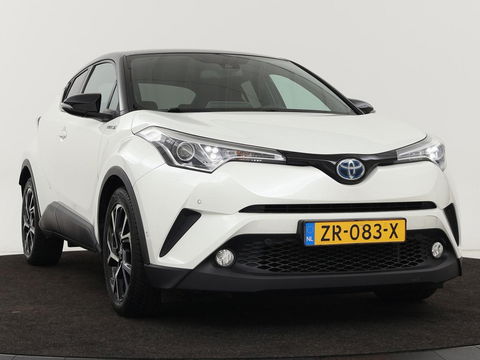 Toyota C-HR 1.8 Hybrid Style | Stoelverwarming | Trekhaak | Adaptive cruise | JBL Sound | Camera | Navigatie | Keyless | Dodehoek detectie