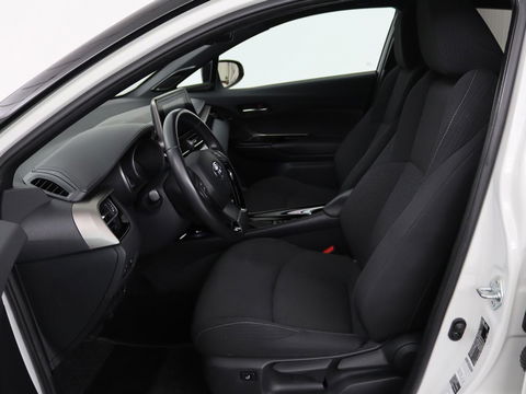 Toyota C-HR 1.8 Hybrid Style | Stoelverwarming | Trekhaak | Adaptive cruise | JBL Sound | Camera | Navigatie | Keyless | Dodehoek detectie