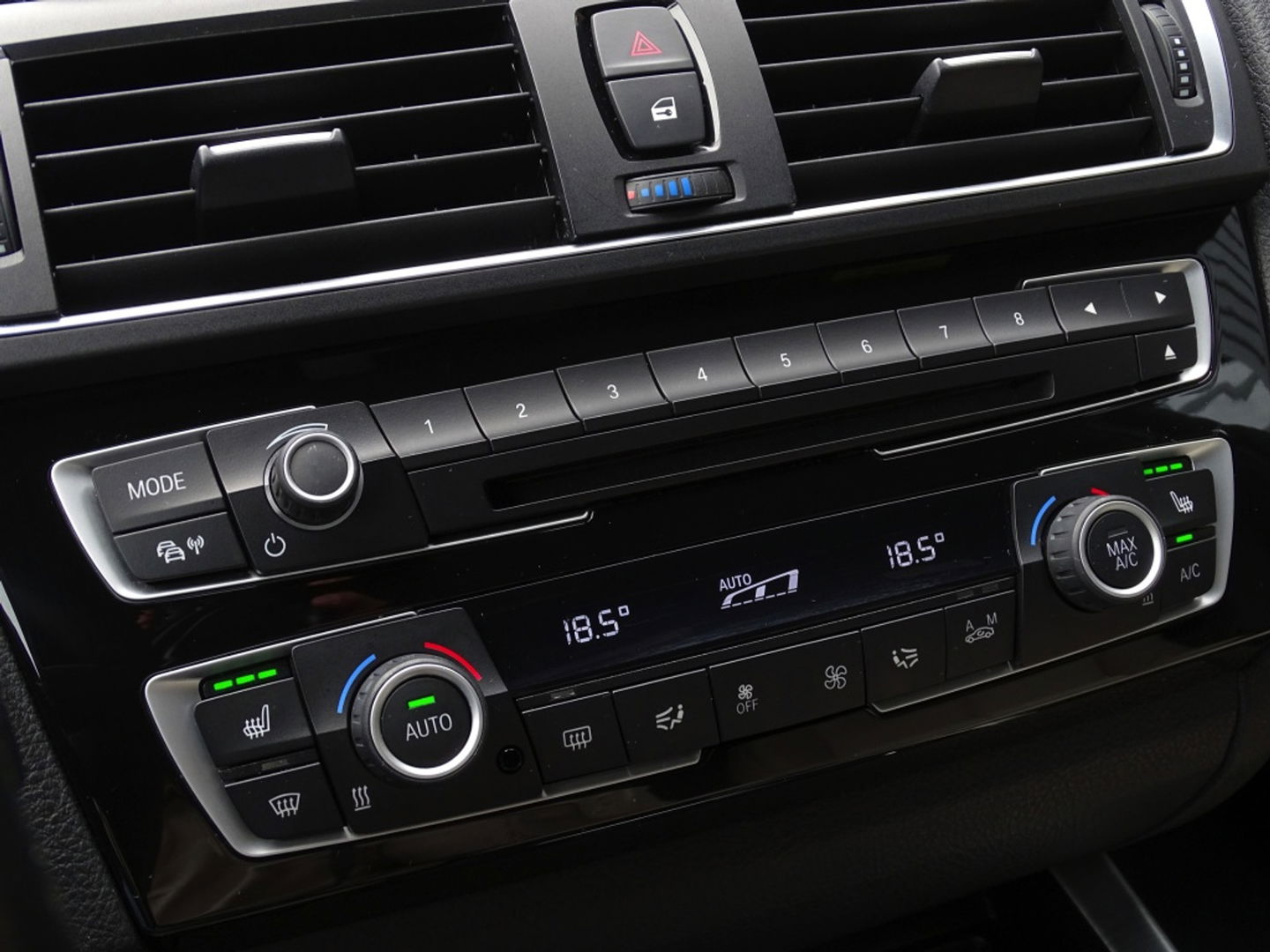 BMW 1-serie 118i TwinTurbo Power / M-Sport / LED *NAP*