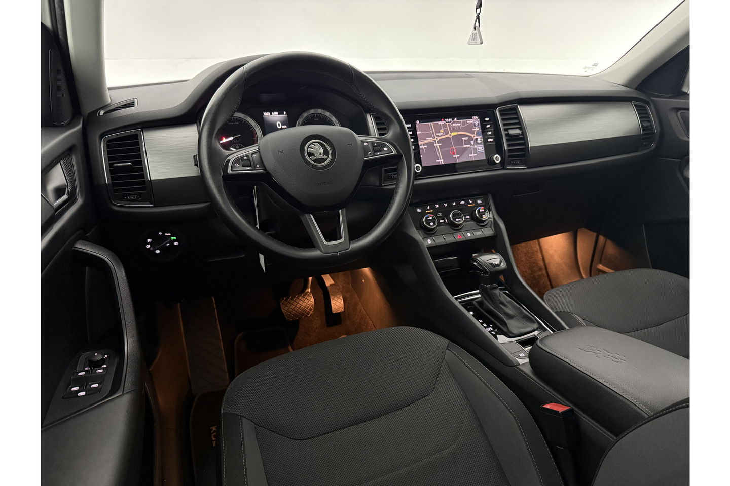 Škoda Kodiaq 1.4 TSI ACT 150PK DSG LED Trekhaak Carplay Clima Cruise Navigatie 17"LMV PDC