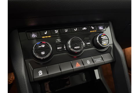 Škoda Kodiaq 1.4 TSI ACT 150PK DSG LED Trekhaak Carplay Clima Cruise Navigatie 17"LMV PDC