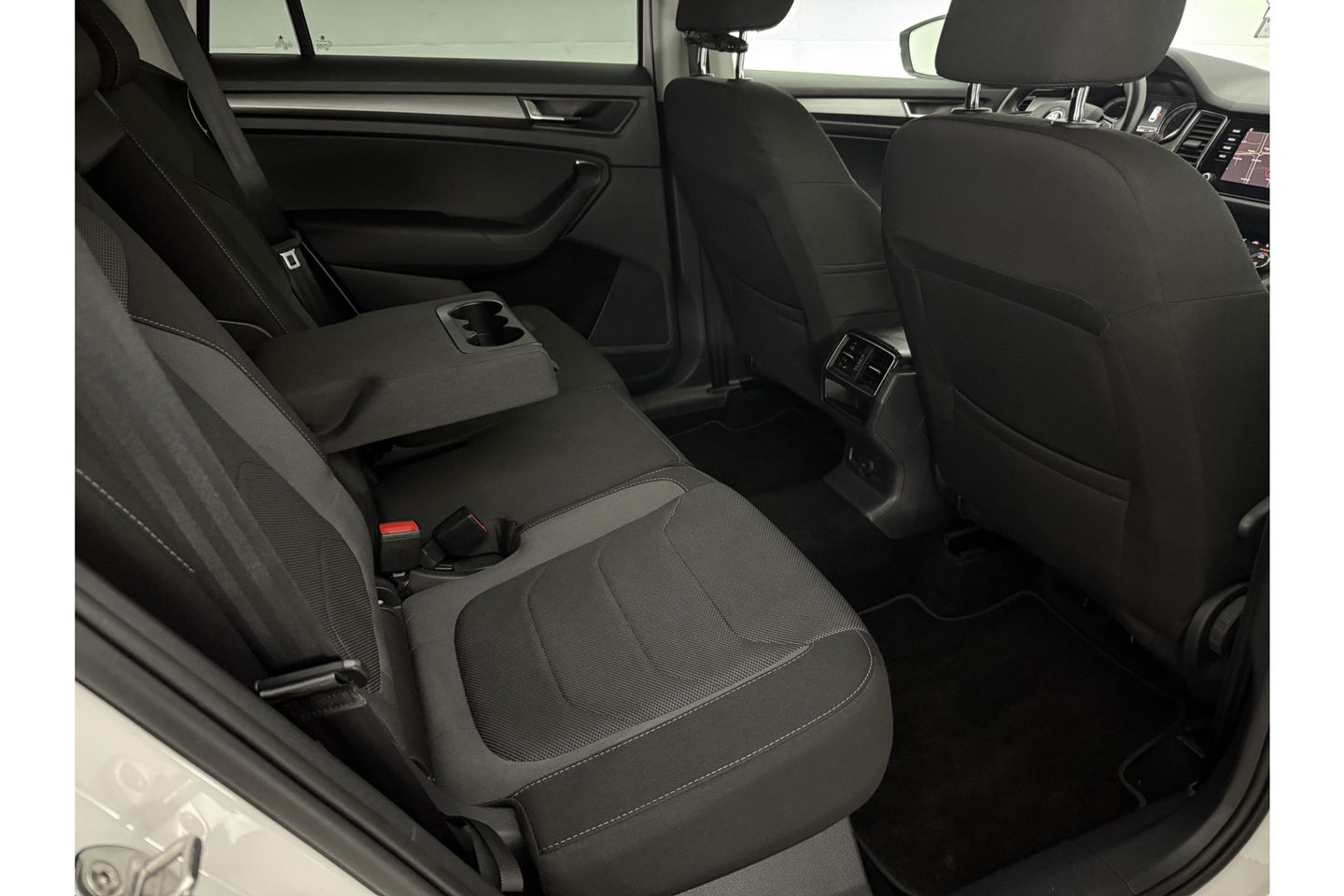 Škoda Kodiaq 1.4 TSI ACT 150PK DSG LED Trekhaak Carplay Clima Cruise Navigatie 17"LMV PDC