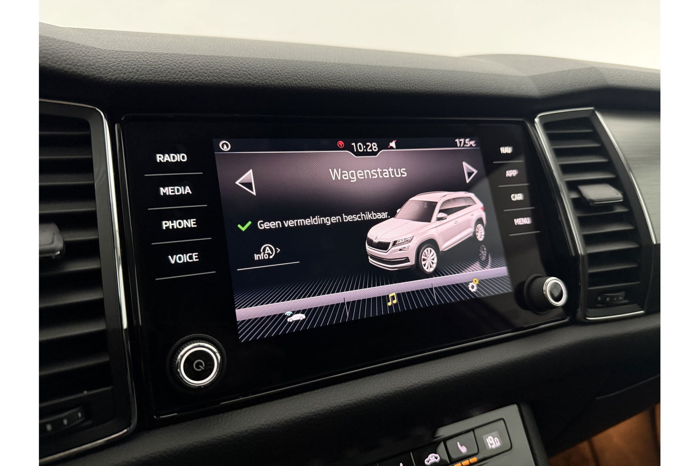 Škoda Kodiaq 1.4 TSI ACT 150PK DSG LED Trekhaak Carplay Clima Cruise Navigatie 17"LMV PDC