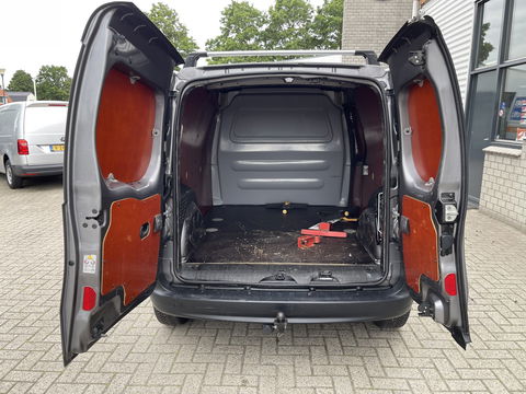 Renault Kangoo 1.5 dCi 90 Energy Comfort Maxi L2H1 / prijs rijklaar € 8950 ex btw / lease vanaf € 203 / euro 6 diesel / grijs metallic / navigatie / airco / trekhaak / dakdragers