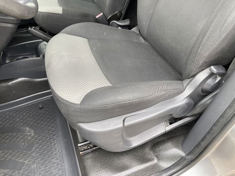 Renault Kangoo 1.5 dCi 90 Energy Comfort Maxi L2H1 / prijs rijklaar € 8950 ex btw / lease vanaf € 203 / euro 6 diesel / grijs metallic / navigatie / airco / trekhaak / dakdragers