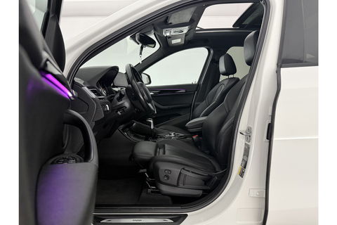 BMW X1 xDrive25e Executive Pano LED Sfeer Virtual Head-Up Clima Cruise Navi PDC 18''LMV