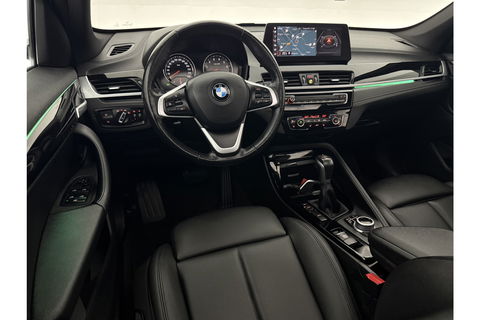 BMW X1 xDrive25e Executive Pano LED Sfeer Virtual Head-Up Clima Cruise Navi PDC 18''LMV