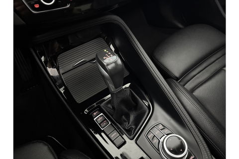 BMW X1 xDrive25e Executive Pano LED Sfeer Virtual Head-Up Clima Cruise Navi PDC 18''LMV