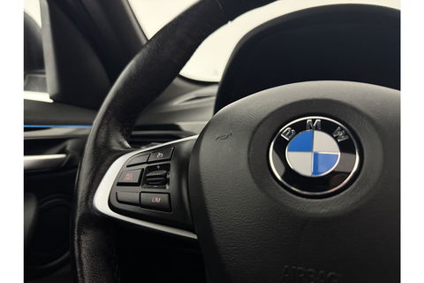 BMW X1 xDrive25e Executive Pano LED Sfeer Virtual Head-Up Clima Cruise Navi PDC 18''LMV