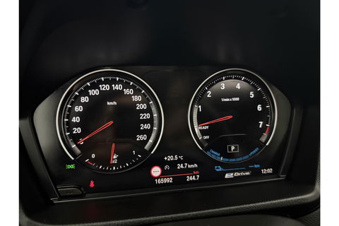 BMW X1 xDrive25e Executive Pano LED Sfeer Virtual Head-Up Clima Cruise Navi PDC 18''LMV