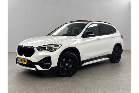 BMW X1 xDrive25e Executive Pano LED Sfeer Virtual Head-Up Clima Cruise Navi PDC 18''LMV
