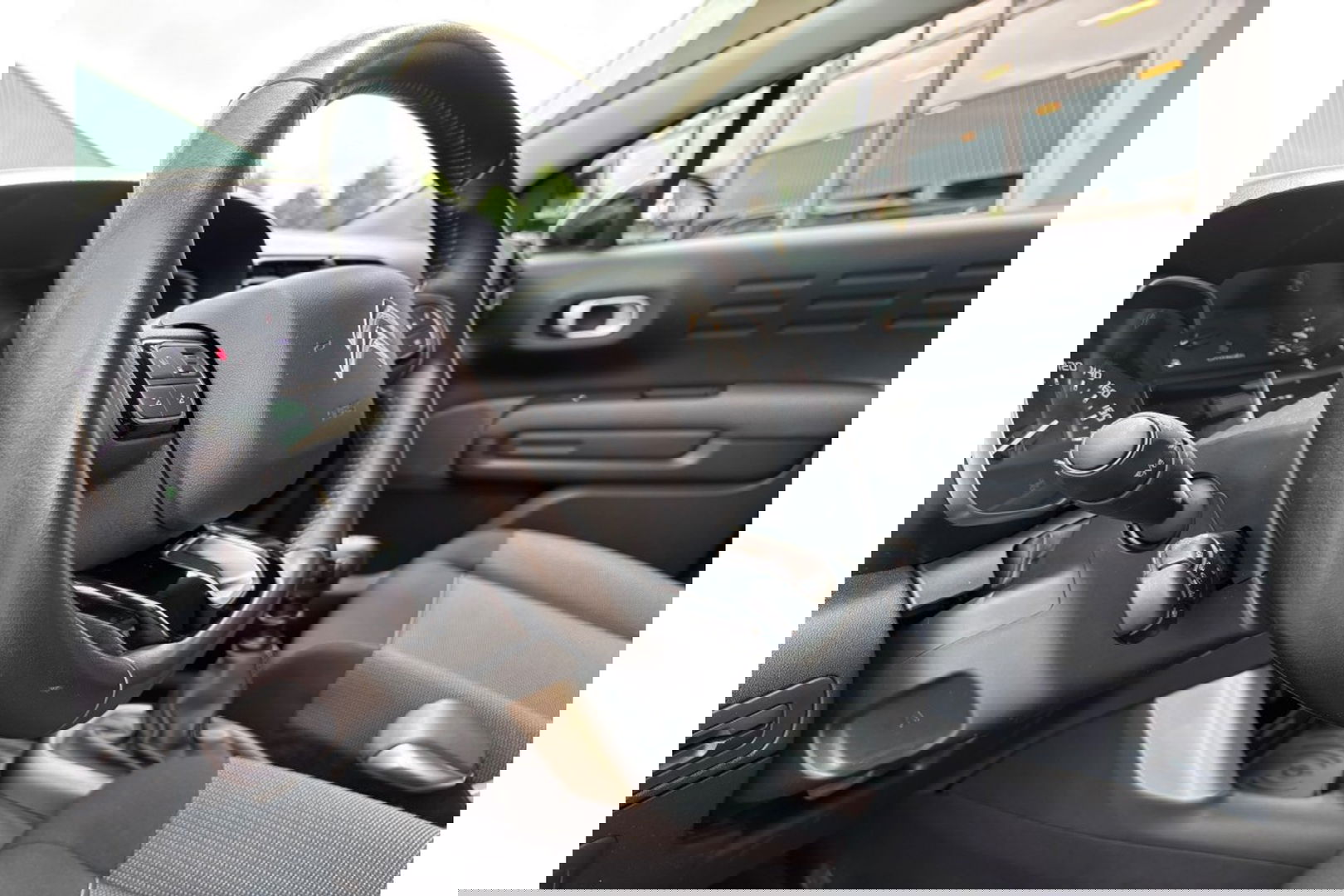 Citroën C3 Aircross 1.2 PT S&S SHINE CARPLAY AIRCO/ECC NAVI PDC