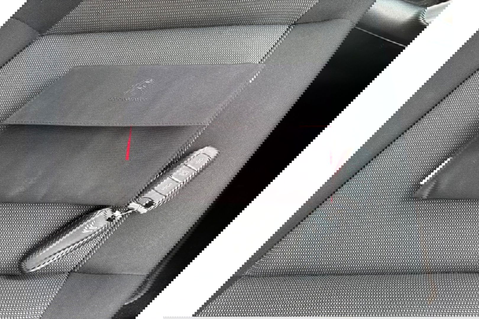 Citroën C3 Aircross 1.2 PT S&S SHINE CARPLAY AIRCO/ECC NAVI PDC
