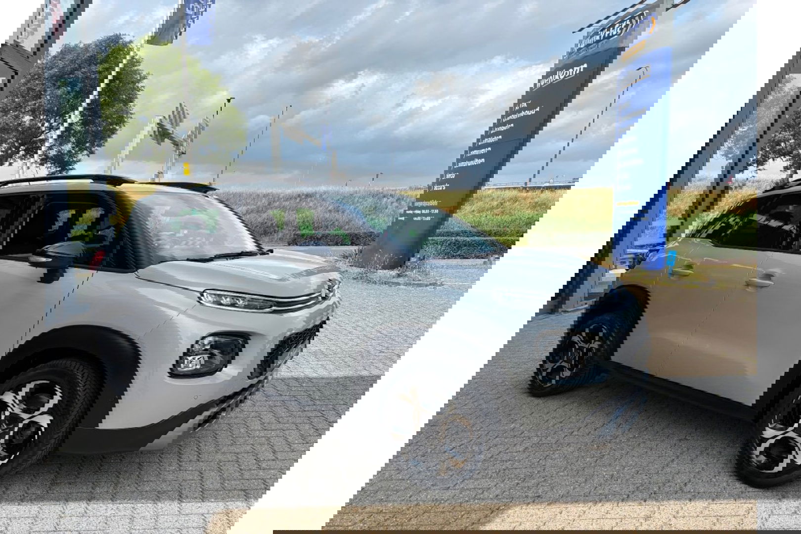 Citroën C3 Aircross 1.2 PT S&S SHINE CARPLAY AIRCO/ECC NAVI PDC