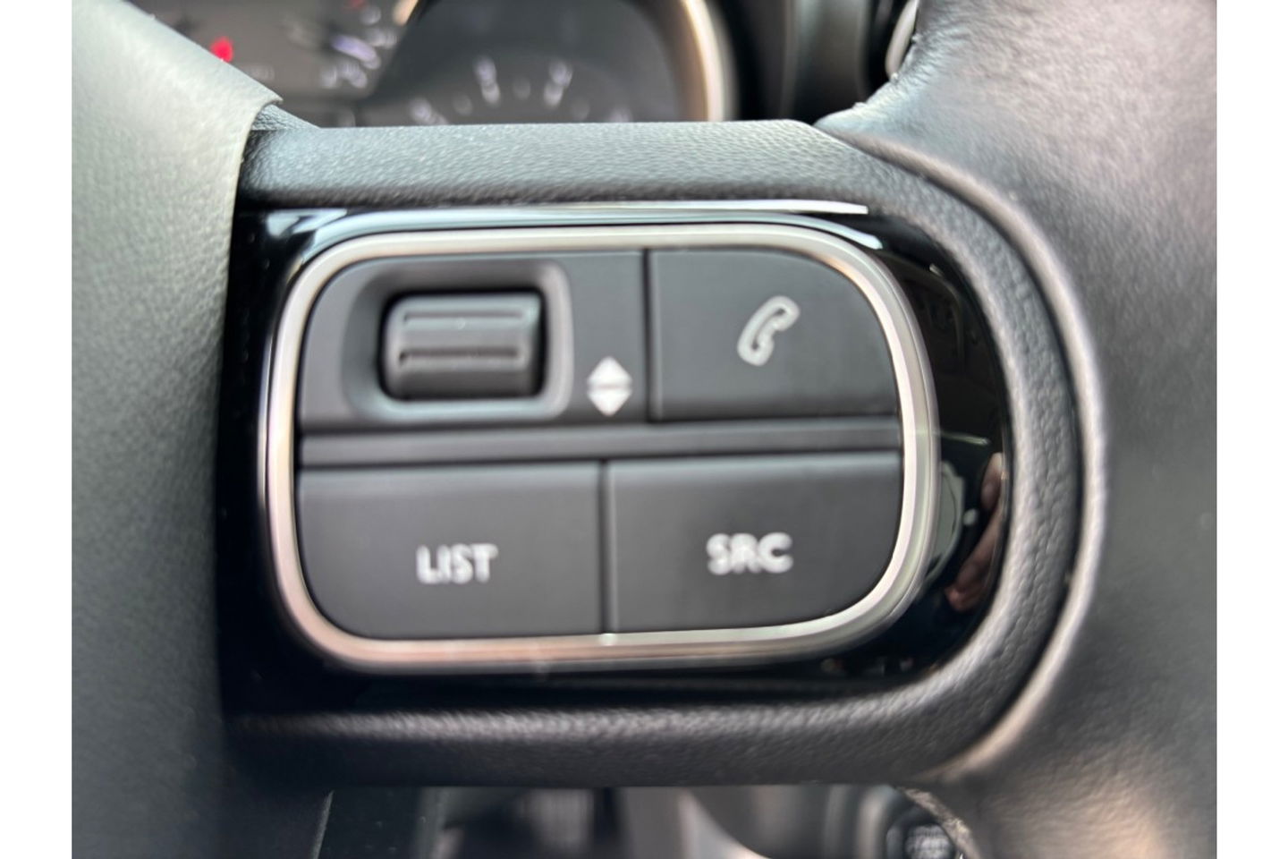 Citroën C3 Aircross 1.2 PT S&S SHINE CARPLAY AIRCO/ECC NAVI PDC