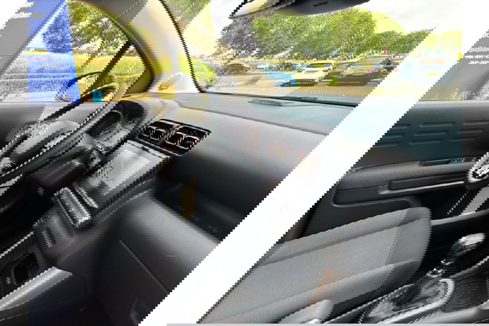 Citroën C3 Aircross 1.2 PT S&S SHINE CARPLAY AIRCO/ECC NAVI PDC