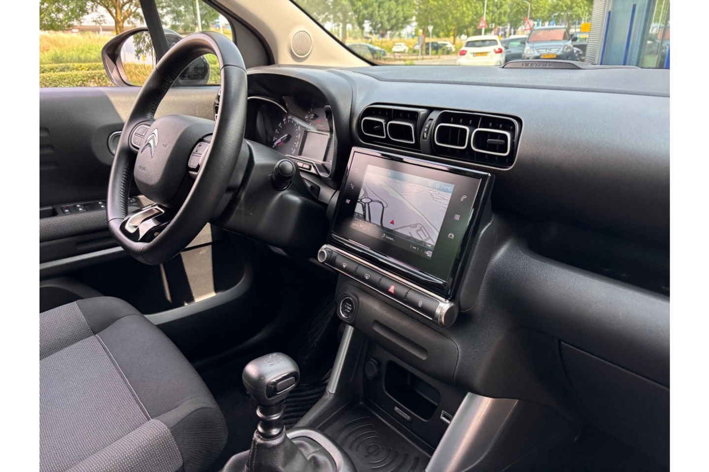 Citroën C3 Aircross 1.2 PT S&S SHINE CARPLAY AIRCO/ECC NAVI PDC