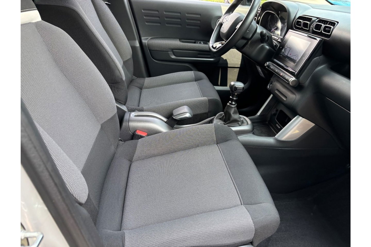 Citroën C3 Aircross 1.2 PT S&S SHINE CARPLAY AIRCO/ECC NAVI PDC