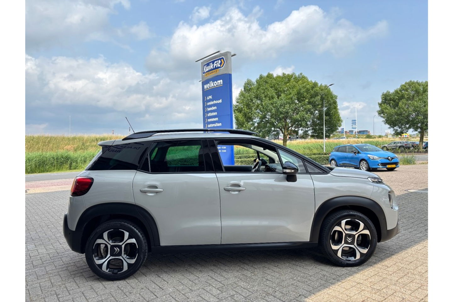 Citroën C3 Aircross 1.2 PT S&S SHINE CARPLAY AIRCO/ECC NAVI PDC