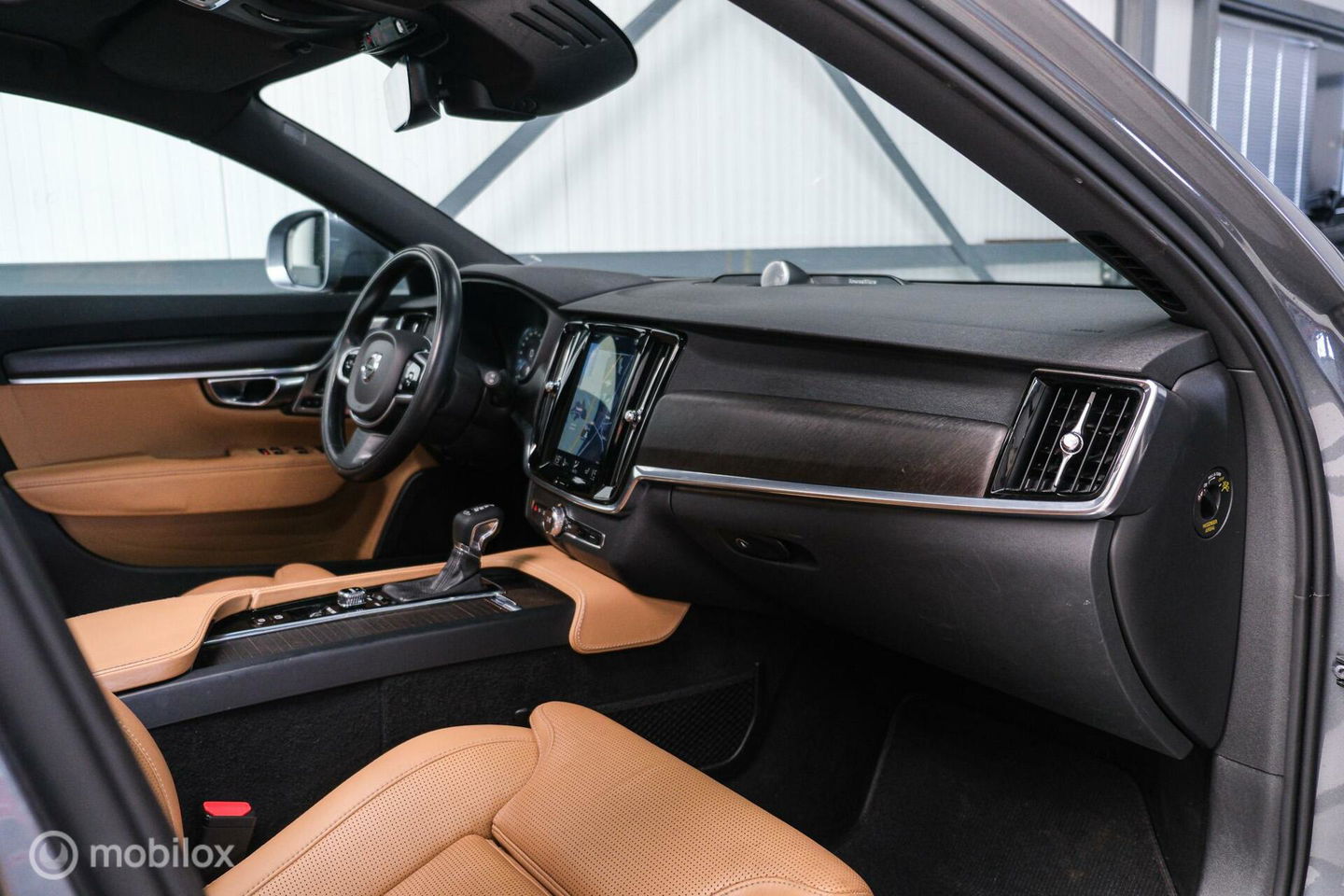 Volvo V90 Cross Country 2.0 D4 AWD Pro | VOL opties | B&W audio | Massagestoelen | Trekhaak | Nap NL auto | Stoelkoeling | HUD | Panoramad