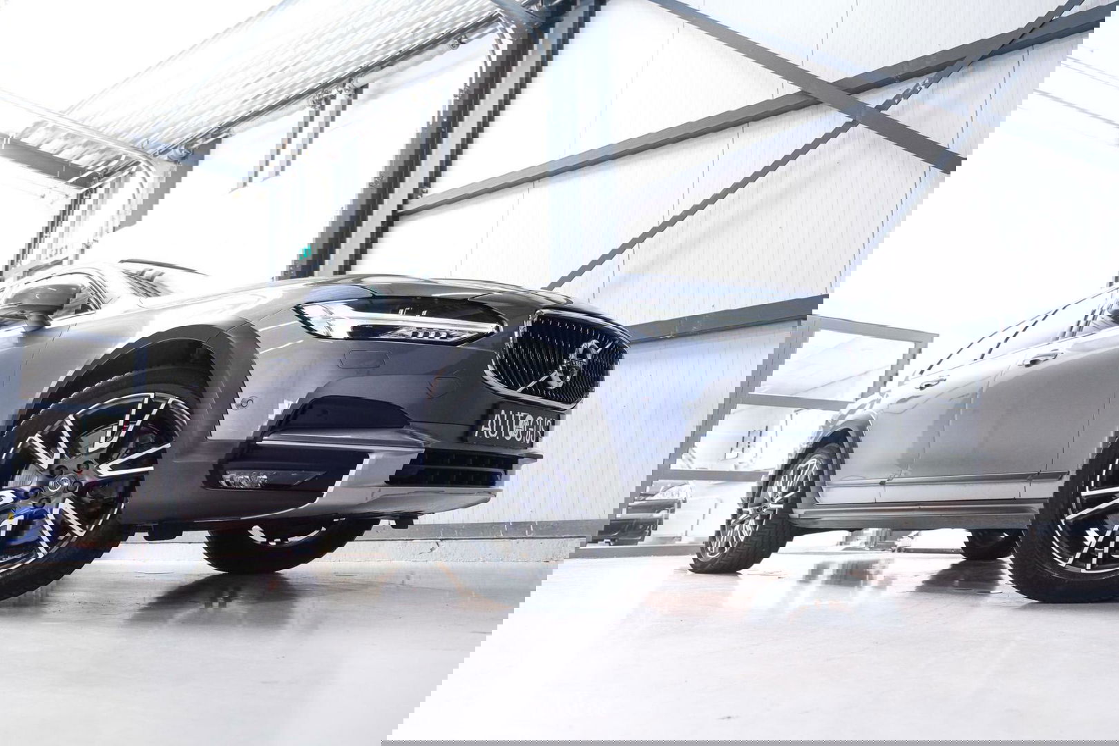 Volvo V90 Cross Country 2.0 D4 AWD Pro | VOL opties | B&W audio | Massagestoelen | Trekhaak | Nap NL auto | Stoelkoeling | HUD | Panoramad