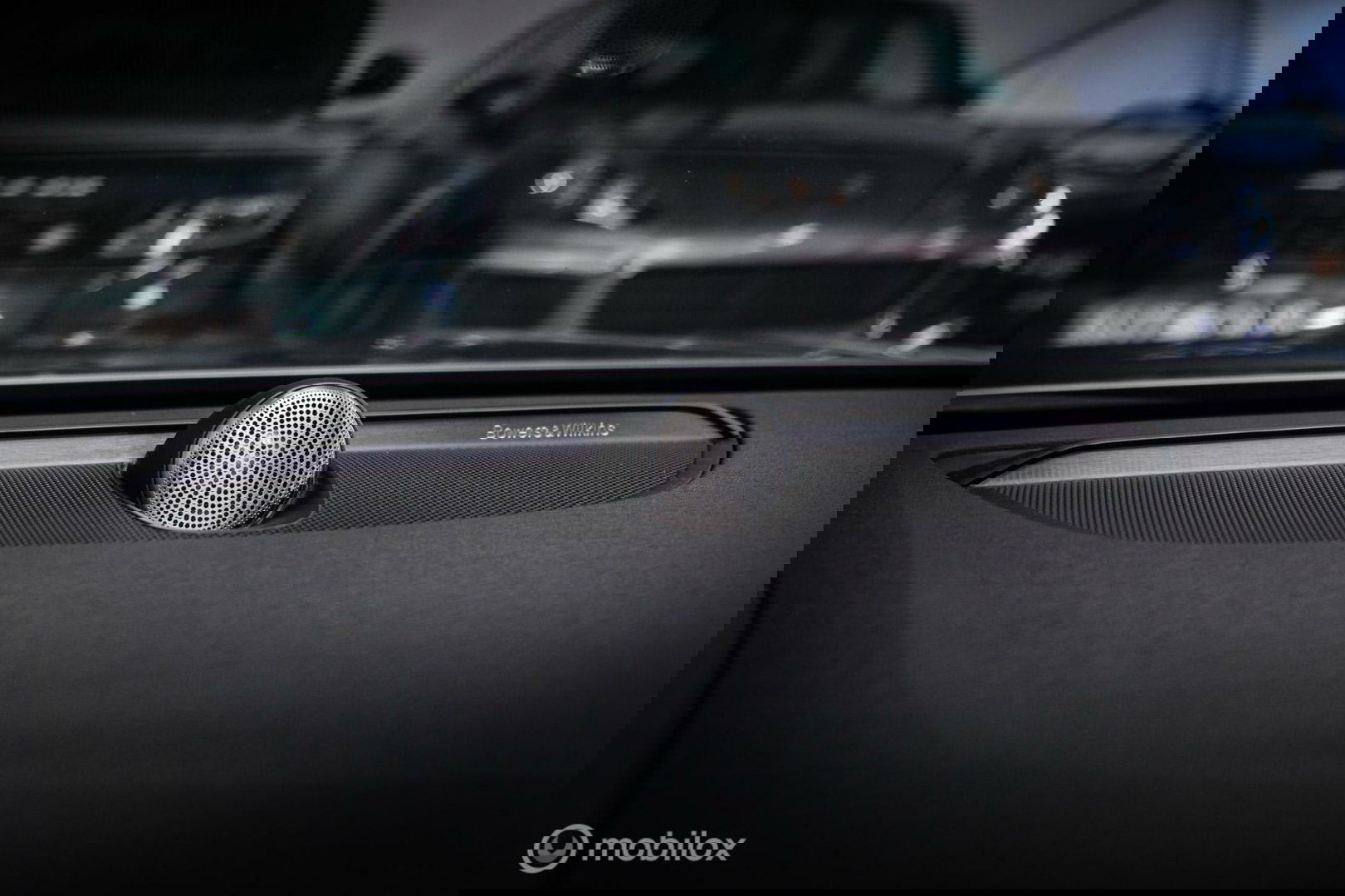 Volvo V90 Cross Country 2.0 D4 AWD Pro | VOL opties | B&W audio | Massagestoelen | Trekhaak | Nap NL auto | Stoelkoeling | HUD | Panoramad