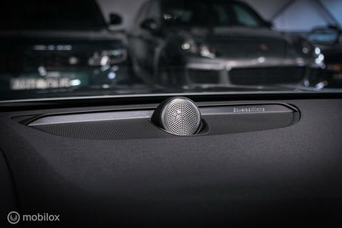 Volvo V90 Cross Country 2.0 D4 AWD Pro | VOL opties | B&W audio | Massagestoelen | Trekhaak | Nap NL auto | Stoelkoeling | HUD | Panoramad