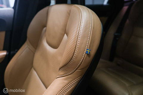 Volvo V90 Cross Country 2.0 D4 AWD Pro | VOL opties | B&W audio | Massagestoelen | Trekhaak | Nap NL auto | Stoelkoeling | HUD | Panoramad