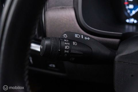 Volvo V90 Cross Country 2.0 D4 AWD Pro | VOL opties | B&W audio | Massagestoelen | Trekhaak | Nap NL auto | Stoelkoeling | HUD | Panoramad