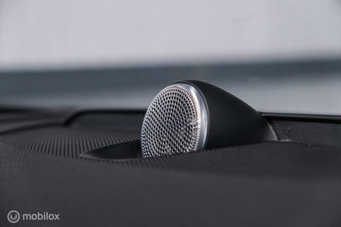 Volvo V90 Cross Country 2.0 D4 AWD Pro | VOL opties | B&W audio | Massagestoelen | Trekhaak | Nap NL auto | Stoelkoeling | HUD | Panoramad