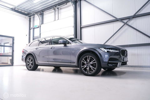 Volvo V90 Cross Country 2.0 D4 AWD Pro | VOL opties | B&W audio | Massagestoelen | Trekhaak | Nap NL auto | Stoelkoeling | HUD | Panoramad