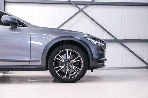 Volvo V90 Cross Country 2.0 D4 AWD Pro | VOL opties | B&W audio | Massagestoelen | Trekhaak | Nap NL auto | Stoelkoeling | HUD | Panoramad