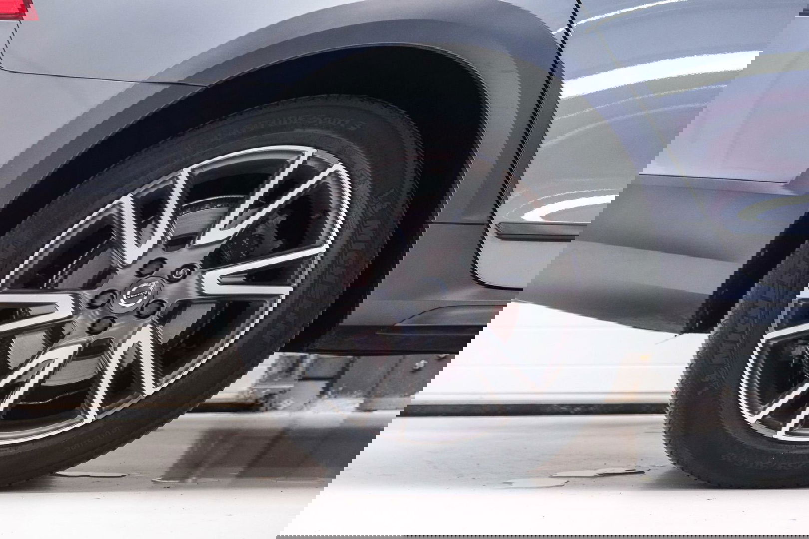 Volvo V90 Cross Country 2.0 D4 AWD Pro | VOL opties | B&W audio | Massagestoelen | Trekhaak | Nap NL auto | Stoelkoeling | HUD | Panoramad
