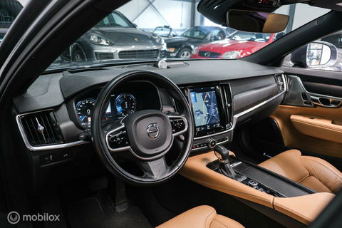 Volvo V90 Cross Country 2.0 D4 AWD Pro | VOL opties | B&W audio | Massagestoelen | Trekhaak | Nap NL auto | Stoelkoeling | HUD | Panoramad