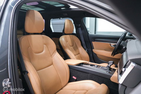 Volvo V90 Cross Country 2.0 D4 AWD Pro | VOL opties | B&W audio | Massagestoelen | Trekhaak | Nap NL auto | Stoelkoeling | HUD | Panoramad