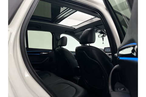 BMW X1 xDrive25e Executive Pano LED Sfeer Virtual Head-Up Clima Cruise Navi PDC 18''LMV