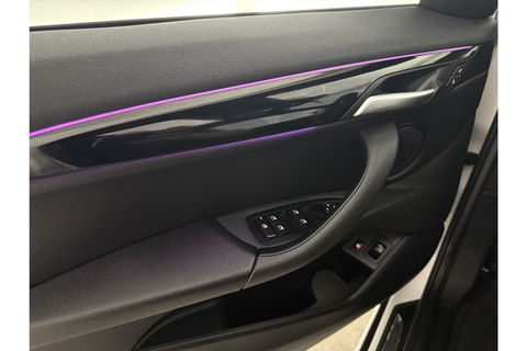 BMW X1 xDrive25e Executive Pano LED Sfeer Virtual Head-Up Clima Cruise Navi PDC 18''LMV