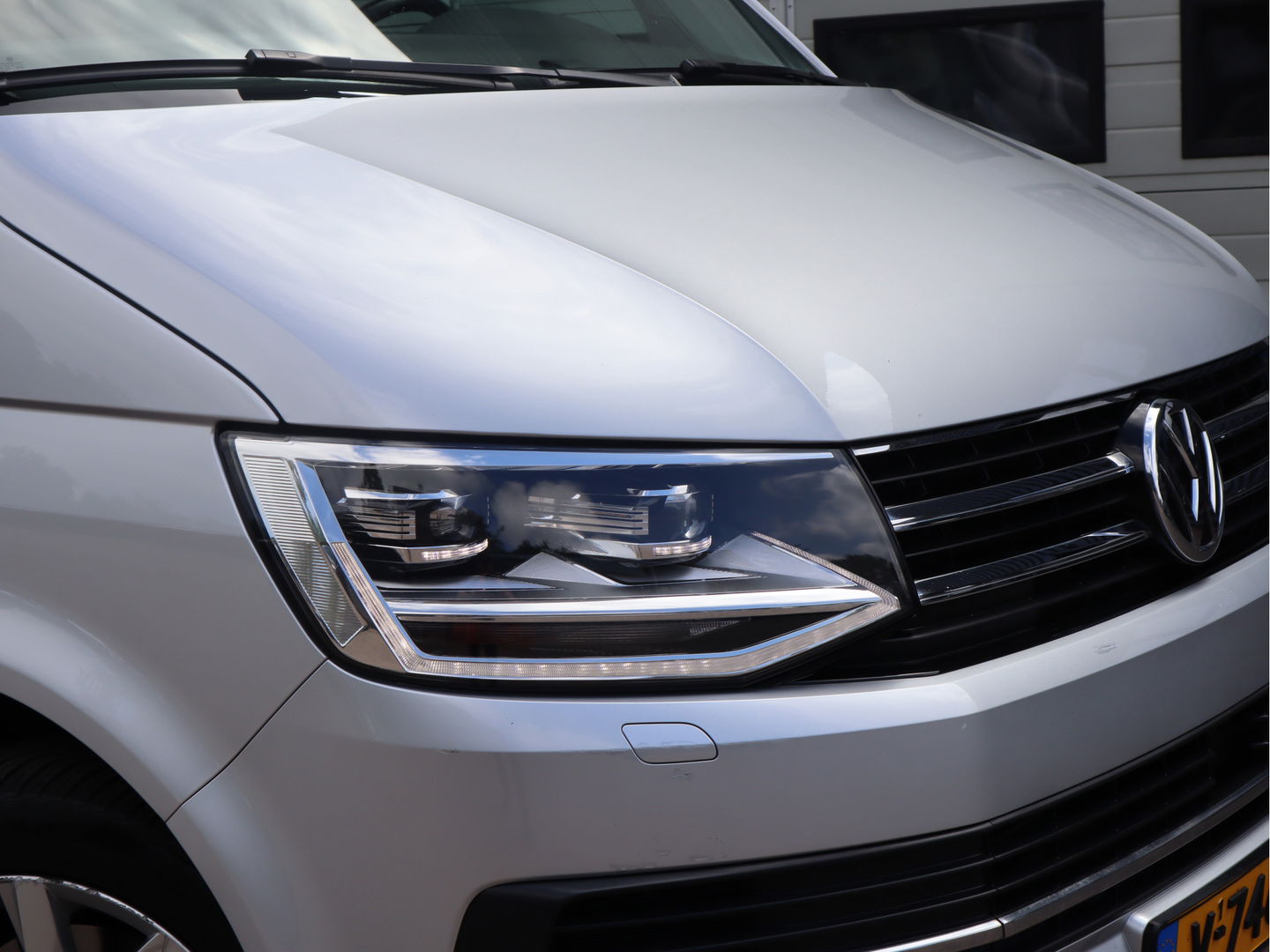 Volkswagen Transporter 2.0 TDI 204pk DSG L2 DC - Highline - LED - Leder - L+R Schuif
