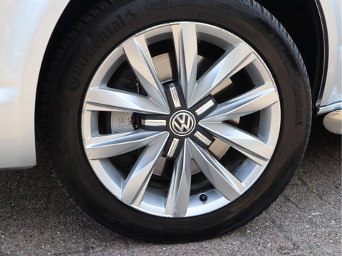 Volkswagen Transporter 2.0 TDI 204pk DSG L2 DC - Highline - LED - Leder - L+R Schuif