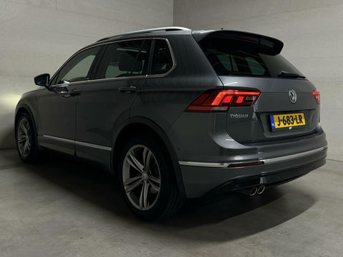 Volkswagen Tiguan 1.5 TSI ACT R-Line Pano HUD Virtual Trekh.