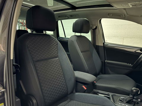 Volkswagen Tiguan 1.5 TSI ACT R-Line Pano HUD Virtual Trekh.