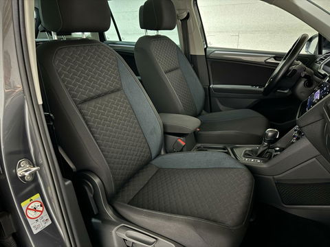 Volkswagen Tiguan 1.5 TSI ACT R-Line Pano HUD Virtual Trekh.