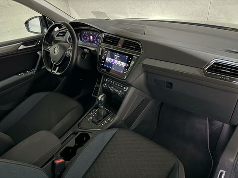 Volkswagen Tiguan 1.5 TSI ACT R-Line Pano HUD Virtual Trekh.
